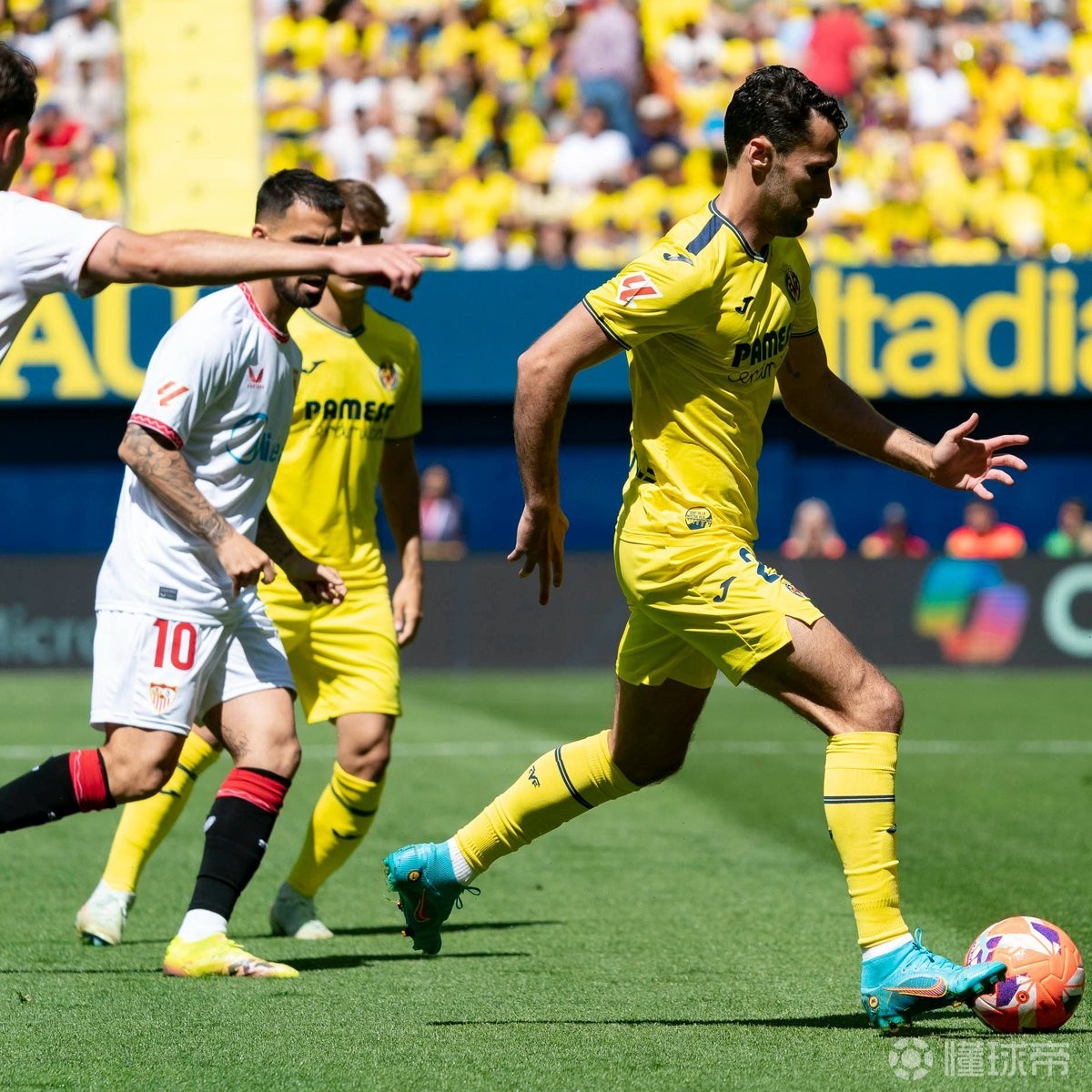 KAIYUN SPORTS关于比利亚雷亚尔训练开放日，赛后临场应变引欢呼，欧超杯在即，控场能力受关注的信息