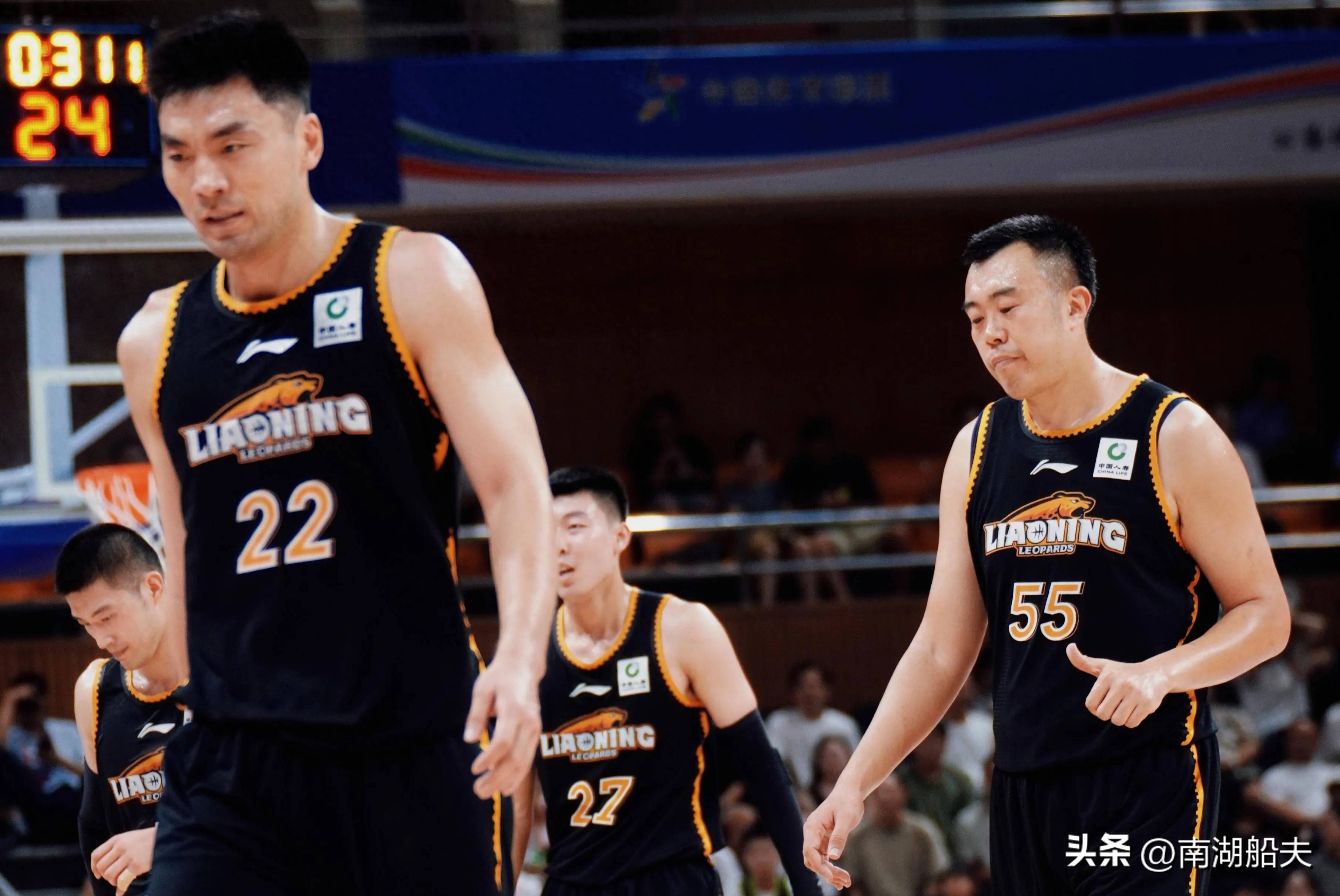 关于深圳男篮发布备战花絮，窗口期造点机会，CBA季后赛任务艰巨，赛程密集仍需轮换的信息