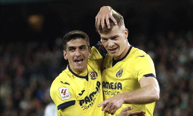 比利亚雷亚尔关键时刻远射贴柱，志在英超名次提升，赛场秩序良好，临场指挥获称赞的简单介绍