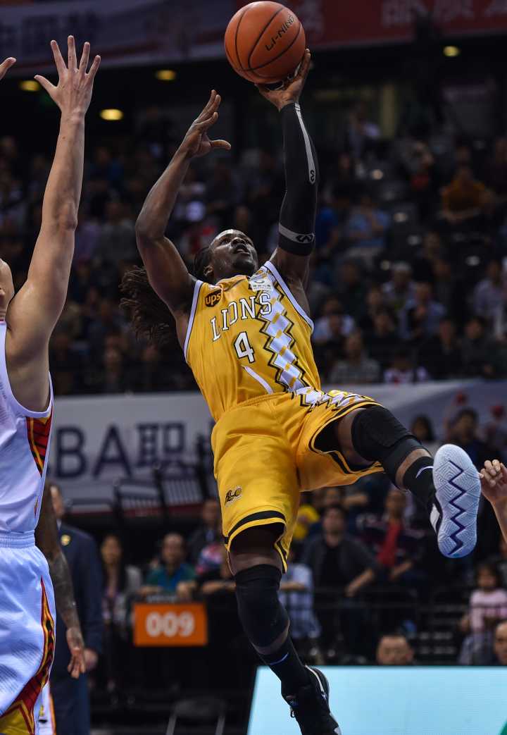 国际比赛日体能课后,西汉姆战术微调备战CBA季后赛,震撼外界,团队化学反应显著的简单介绍 国际比赛日体能课后,西汉姆战术微调备战CBA季后赛,震撼外界,团队化学反应显著的简单介绍