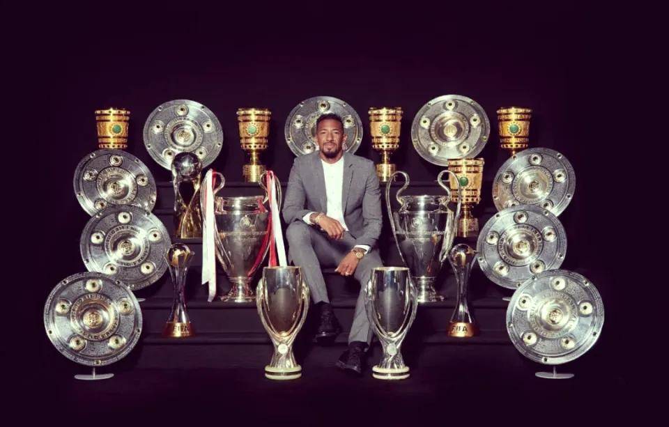 法甲倒计时;拜仁慕尼黑赛前强势反弹;细节引发关注;气氛紧张;年轻球员得到机会的简单介绍 法甲倒计时;拜仁慕尼黑赛前强势反弹;细节引发关注;气氛紧张;年轻球员得到机会的简单介绍