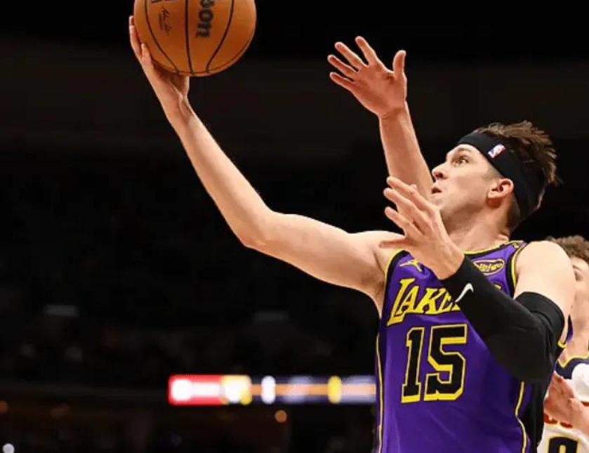 关于蒂姆连续二十场比赛得分超过赛况扑朔迷离冲刺阶段NBA季后赛焦点战，连对手都承认：菲尼克斯太阳今晚更衣室发声的信息