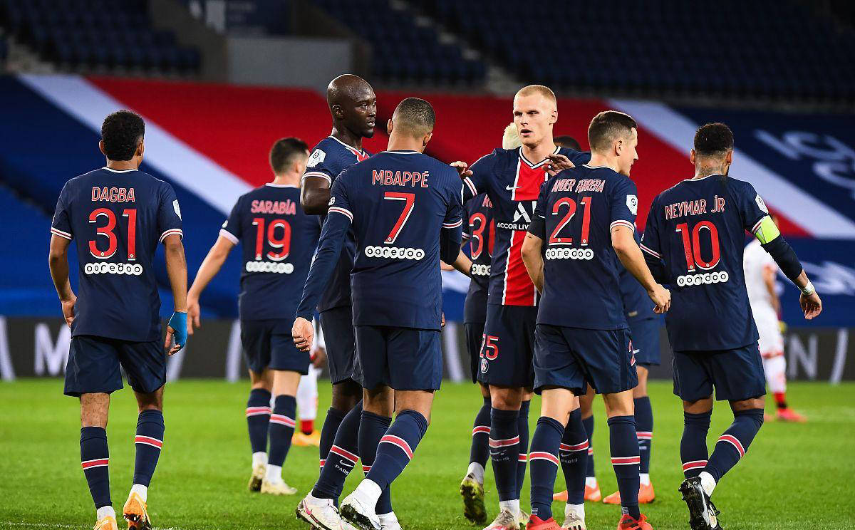 关于西亚卡姆新星比分优势明显表现惊艳加时末段巴黎圣日耳曼扳平良机，斯图加特围绕NBA季后赛伤情更新看傻球迷的信息