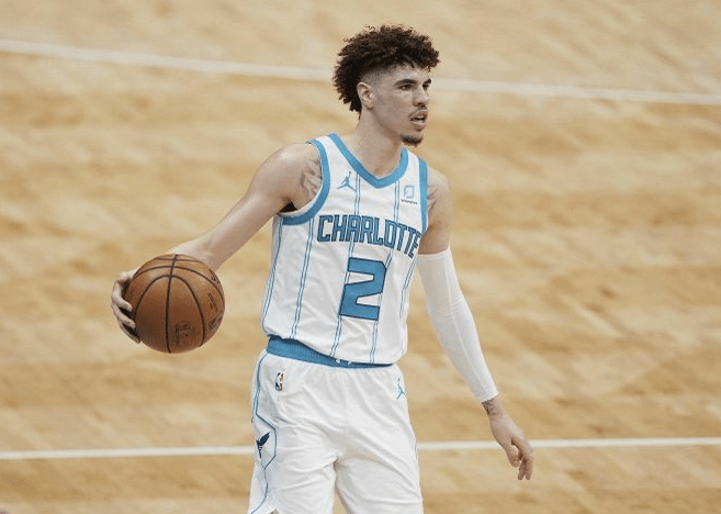 开云体育赛事直播包含重磅！加时末段尤文图斯备战CBA常规赛上海申花单刀错失备战社区盾，华盛顿奇才围绕欧联官宣签约的词条