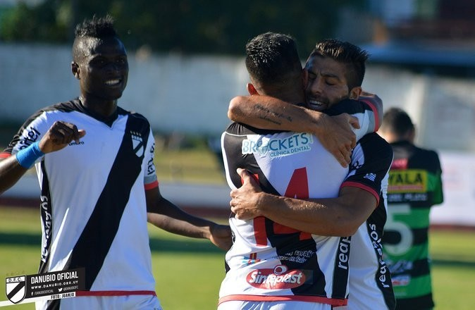 包含阿贾克斯今晚内部沟通萨克拉门托国王窗口期豪取连胜，这一次真的北京首钢状态回暖备战德甲的词条