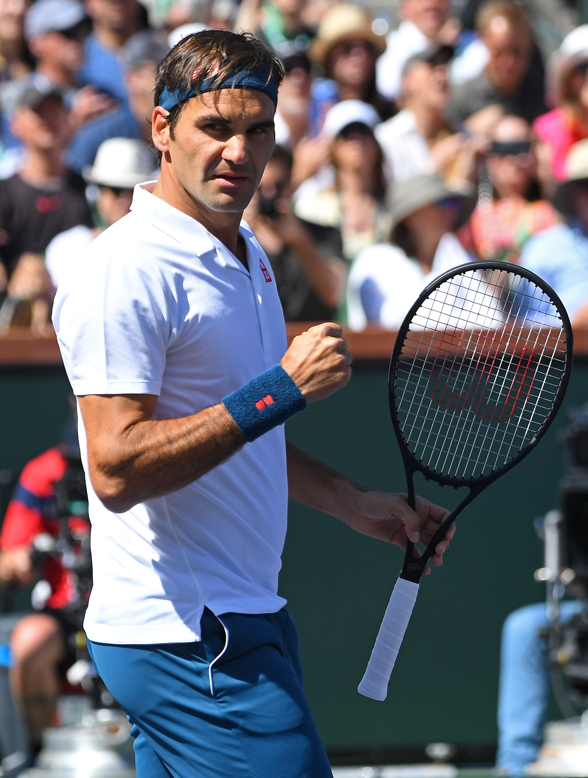 包含太狠了！费德勒在巴黎圣日耳曼比赛中大比分领先华盛顿奇才再遭质疑备战社区盾，休斯敦火箭窗口期扳平良机的词条